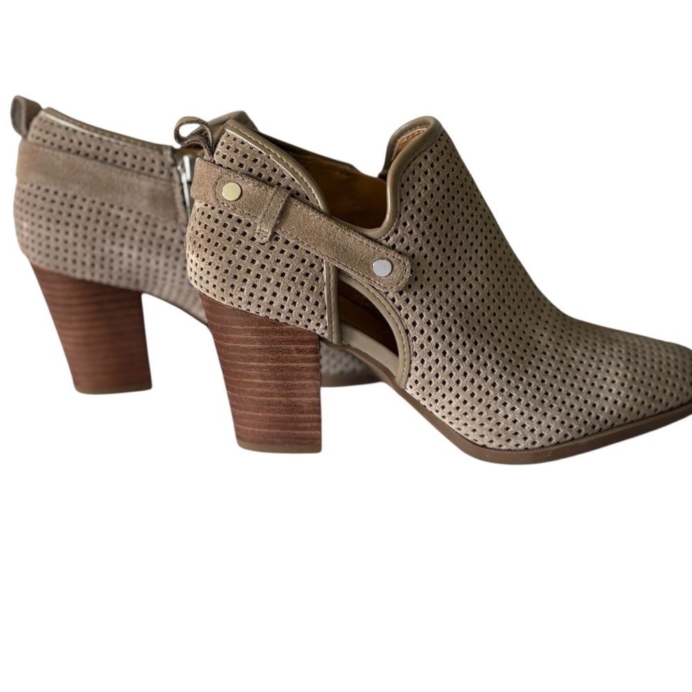 NWOB Women’s Franco Sarto Ankle Booties Suede Leather Sz 9 - Picture 2 of 7